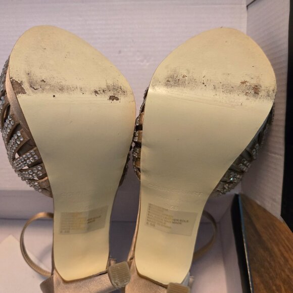 Colin Stuart from Victoria's Secret High Heals size 8.5 - Picture 12 of 12